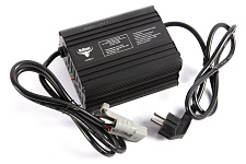 Зарядное устройство для тяговых свинцово-кислотных аккумуляторов Rutrike 24V10A 80-100Ah  